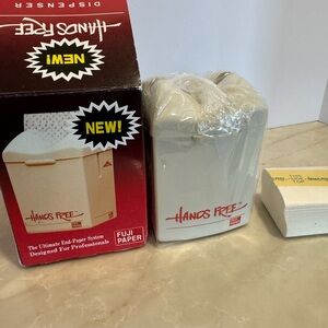 Fuji Paper Hands Free End Paper Dispenser + Paper | Salon Professional Vintage